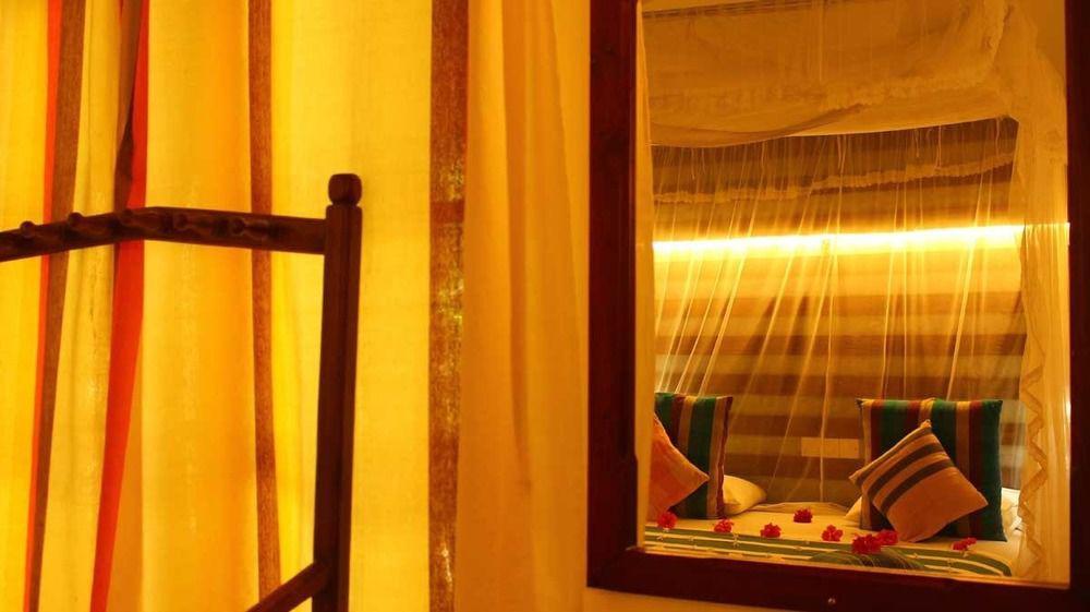 Primrose Guest House Unawatuna Eksteriør billede