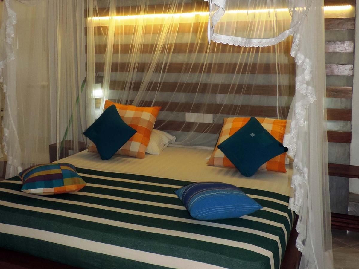 Primrose Guest House Unawatuna Eksteriør billede