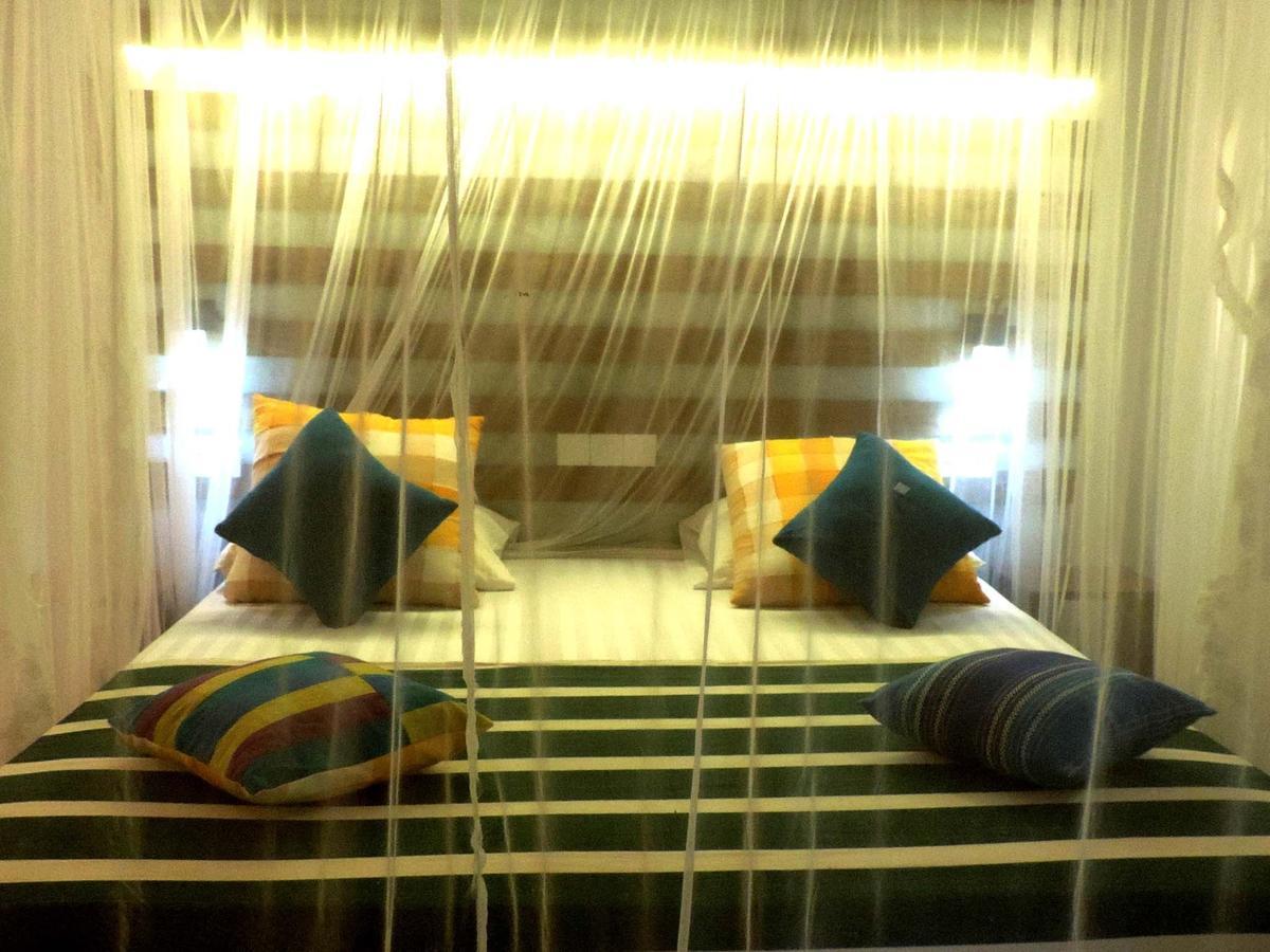 Primrose Guest House Unawatuna Eksteriør billede