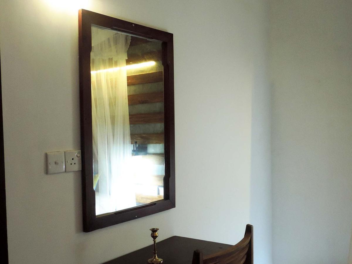 Primrose Guest House Unawatuna Eksteriør billede